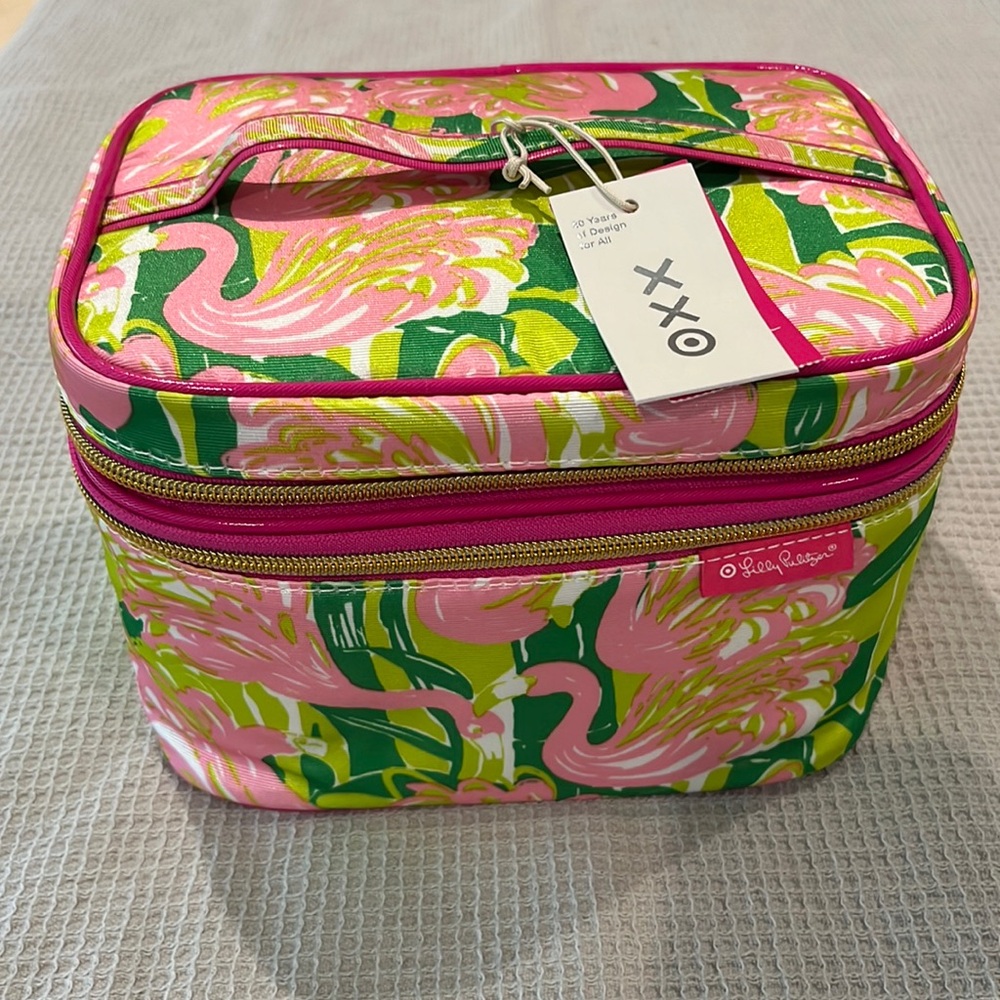 New with tags Lilly Pulitzer make up case